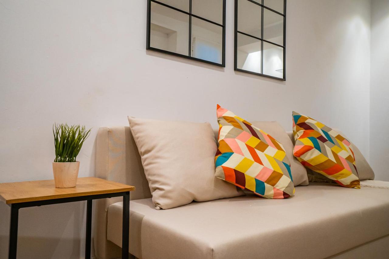 Apartamento Nuevo Anuncio En El Corazon Del Rastro De